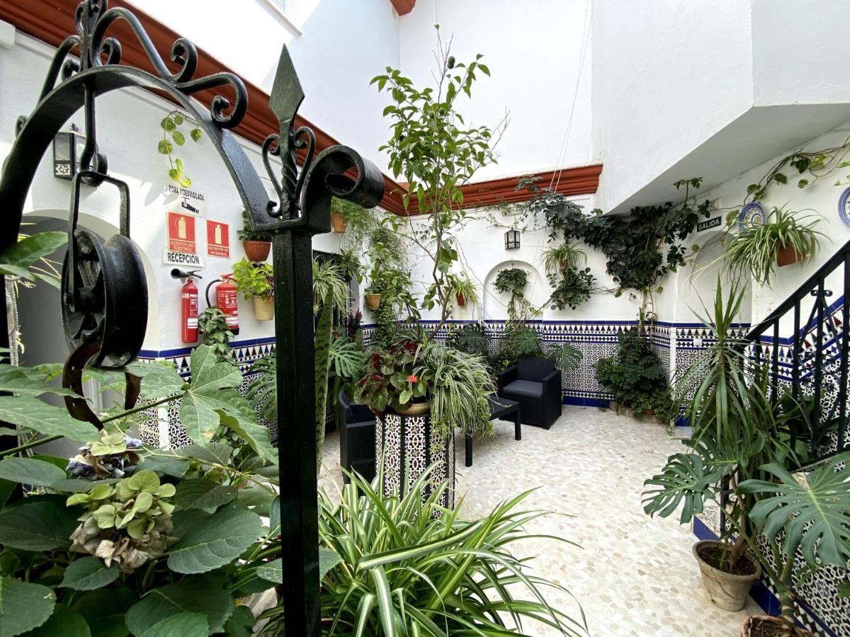 Hostal Mellizo Lebrija Exterior photo