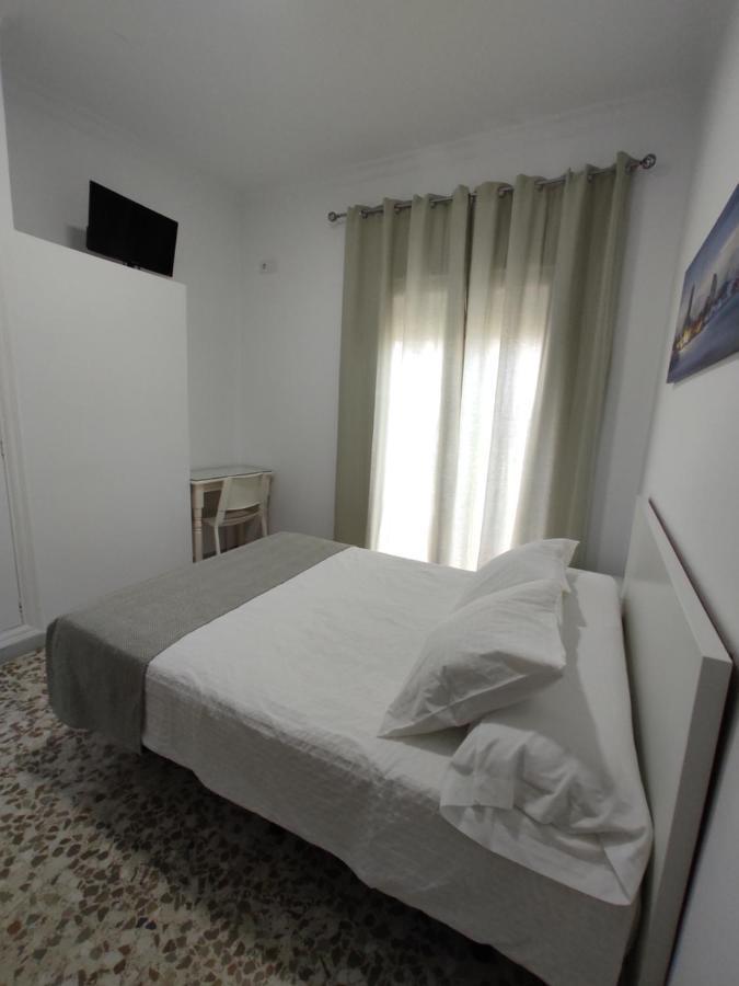Hostal Mellizo Lebrija Exterior photo