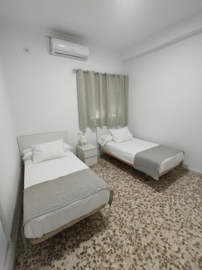 Hostal Mellizo Lebrija Exterior photo