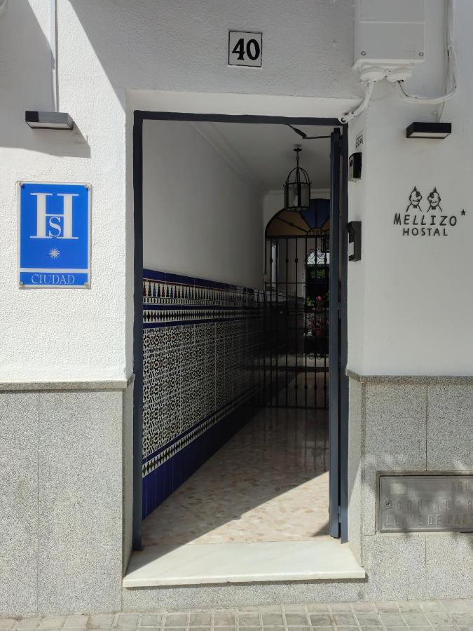 Hostal Mellizo Lebrija Exterior photo