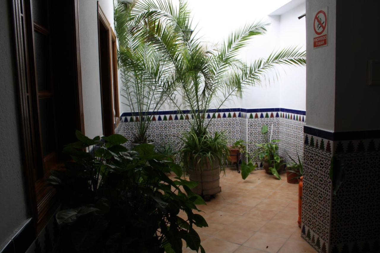 Hostal Mellizo Lebrija Exterior photo