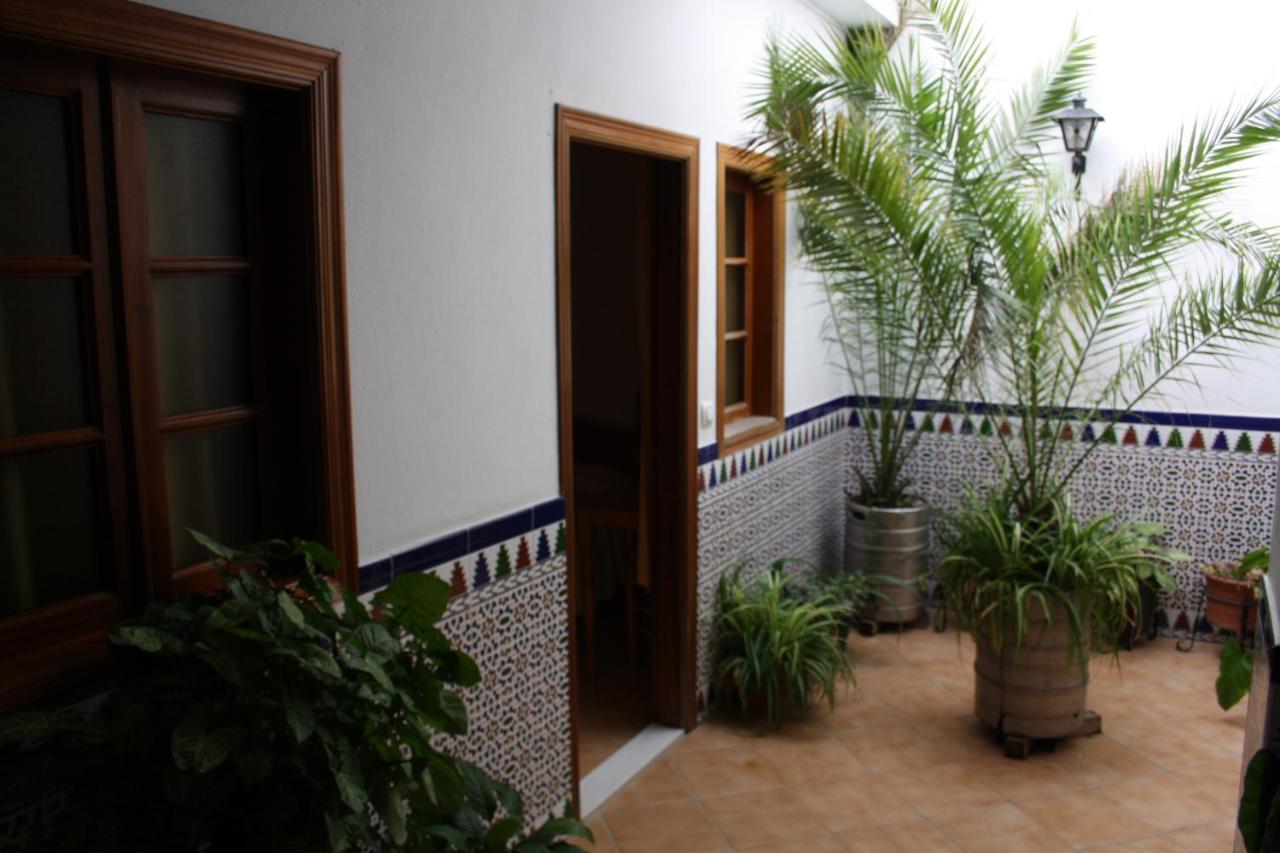 Hostal Mellizo Lebrija Exterior photo