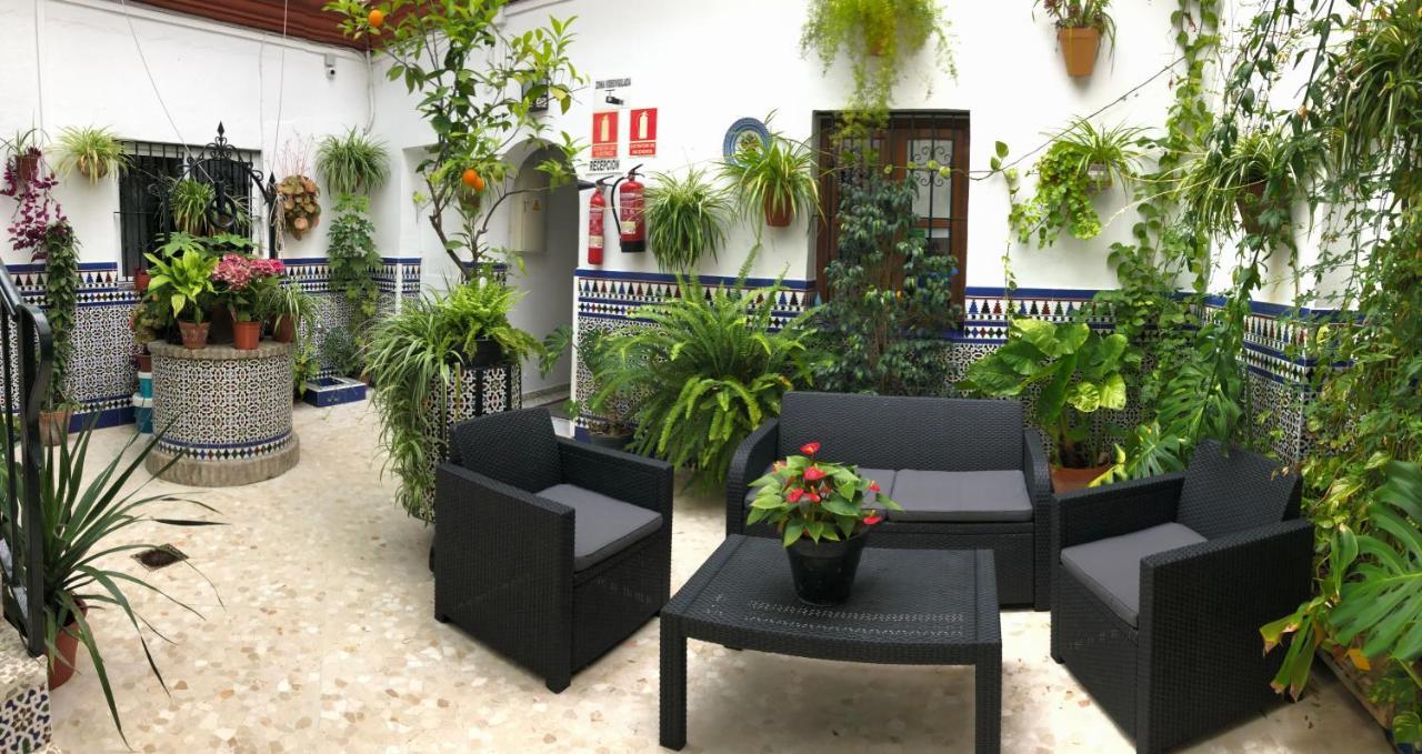 Hostal Mellizo Lebrija Exterior photo